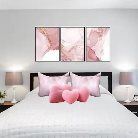 Queen Beds Private Pool Super Fast Wifi